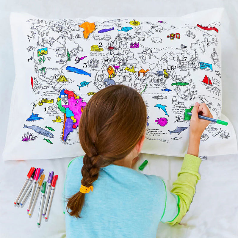 🔥Last Day Promotion- SAVE 70% color your own world map pillowcase