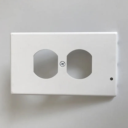Seurico™ LED Outlet Plate